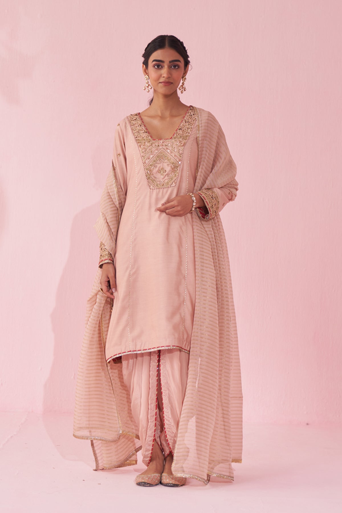 Gulnaar Baag Kurta Set