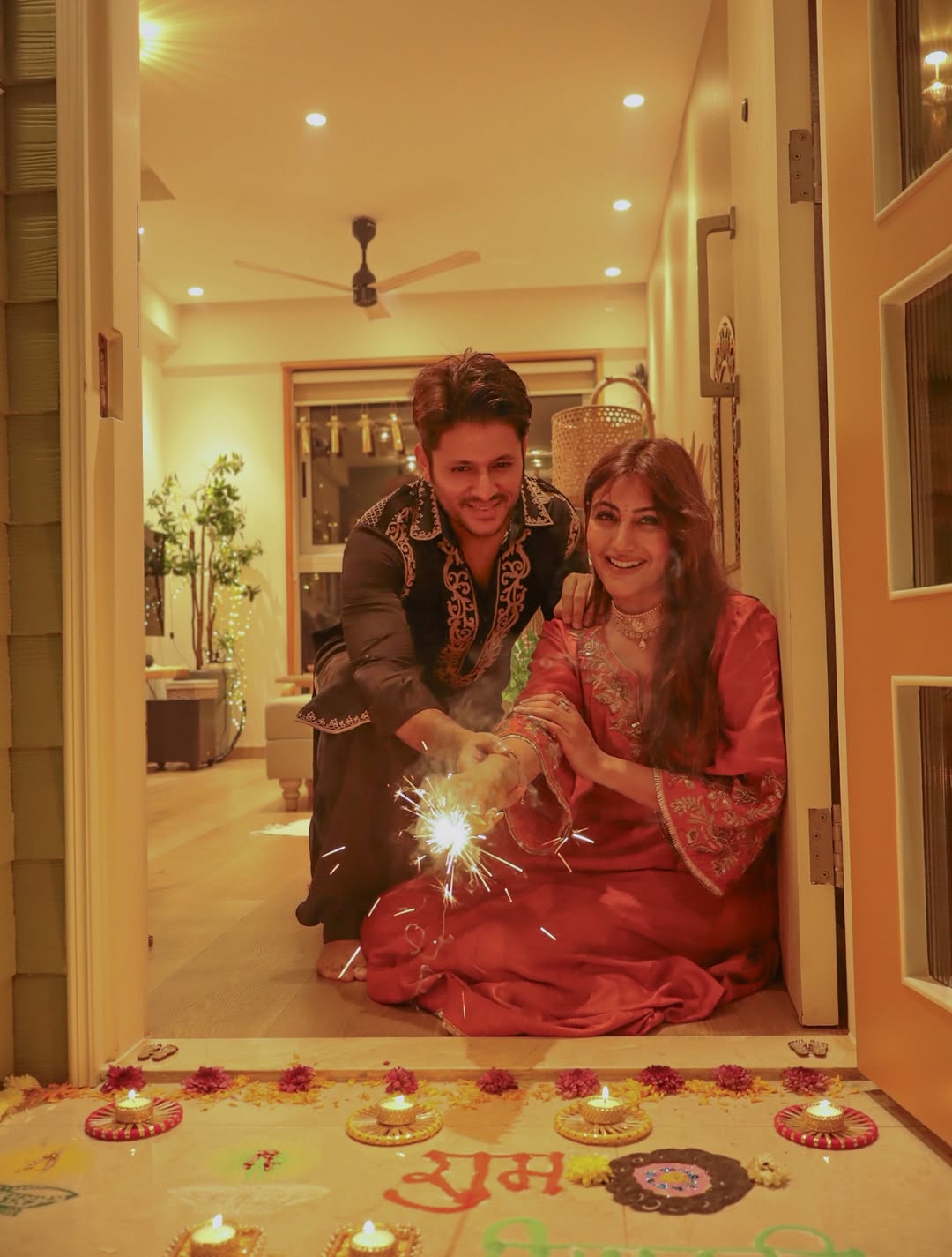 Karan Sharma In Wajad Black Pathani Kurta Set