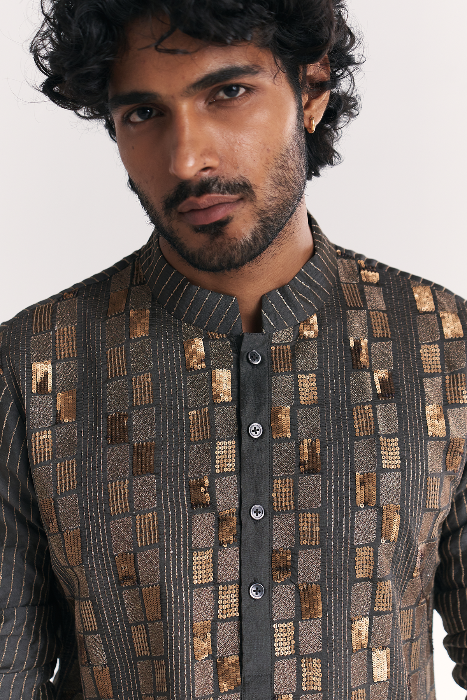 Sheeda Grey Kurta Set