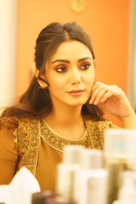 Sana Makbul In Bhavna Mustard Anarkali Set