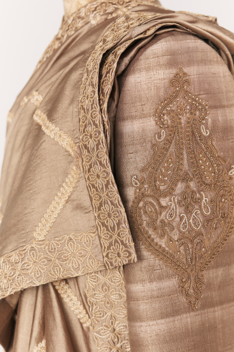 Kundan Grey Achkan Set