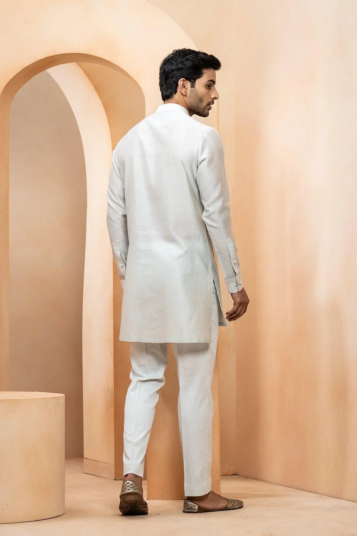 ajal-chanderi-kurta-pant-set-with-zari-work-studio-bagechaa-4 - Studio Bagechaa