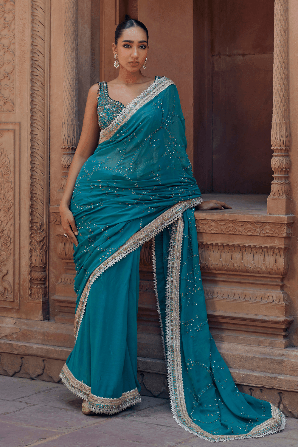 Esha Doel in Nandni Turquoise Saree With Handcrafted Jaal - Studio Bagechaa
