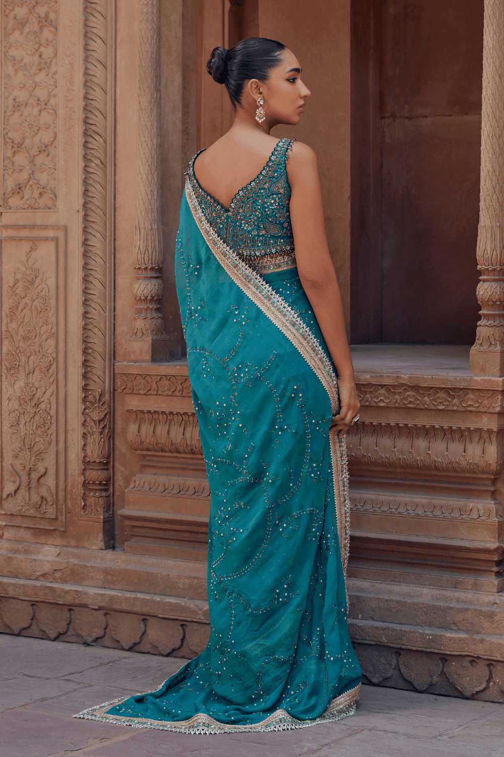 Esha Doel in Nandni Turquoise Saree With Handcrafted Jaal - Studio Bagechaa