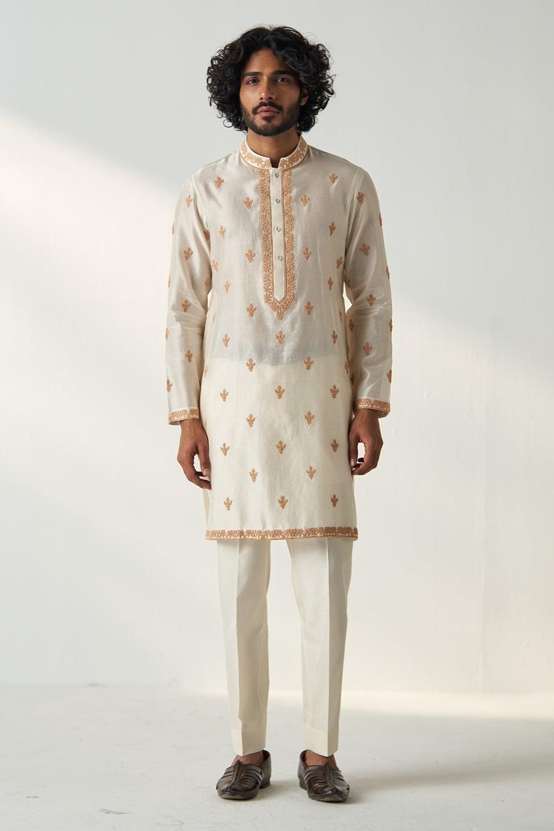 KHUSH KURTA PANT STOLE SET - Studio Bagechaa