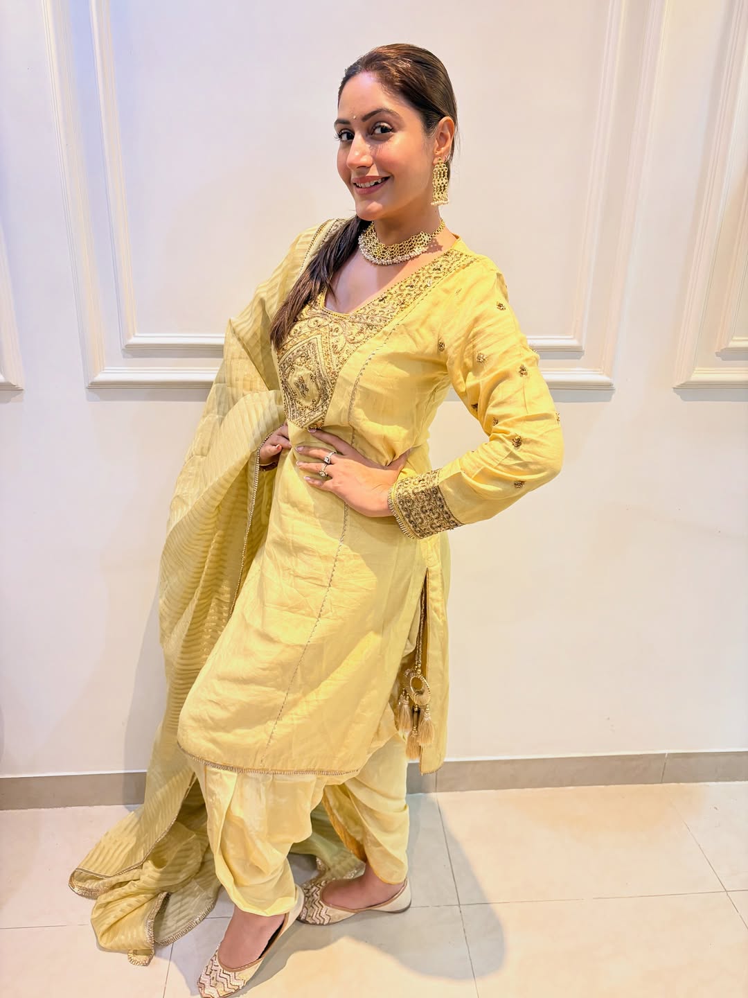 SURBHI CHANDNA IN GULNAR YELLOW KURTA SET