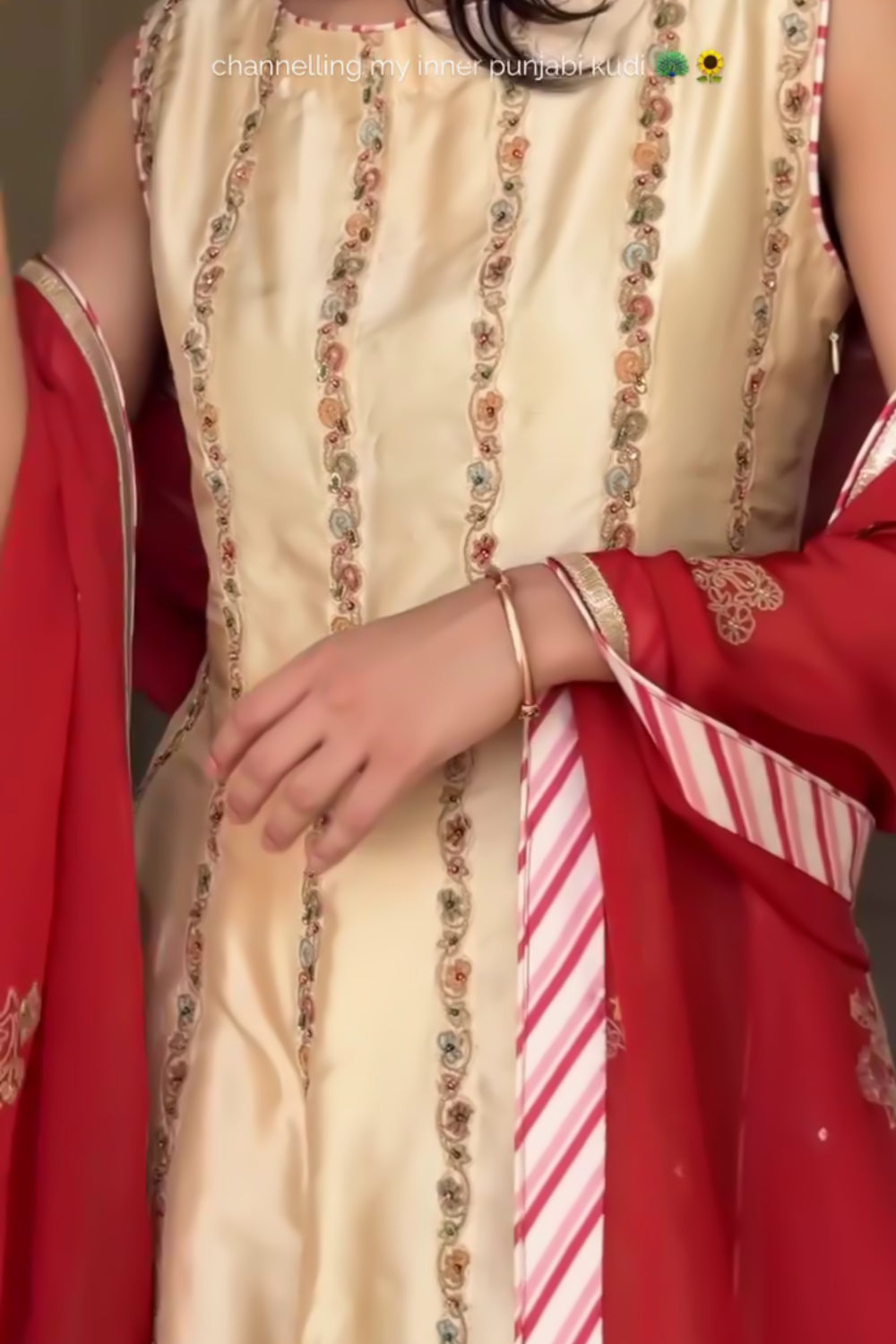 Anushka Sethi In Dhyuti Tussar Kurta Set