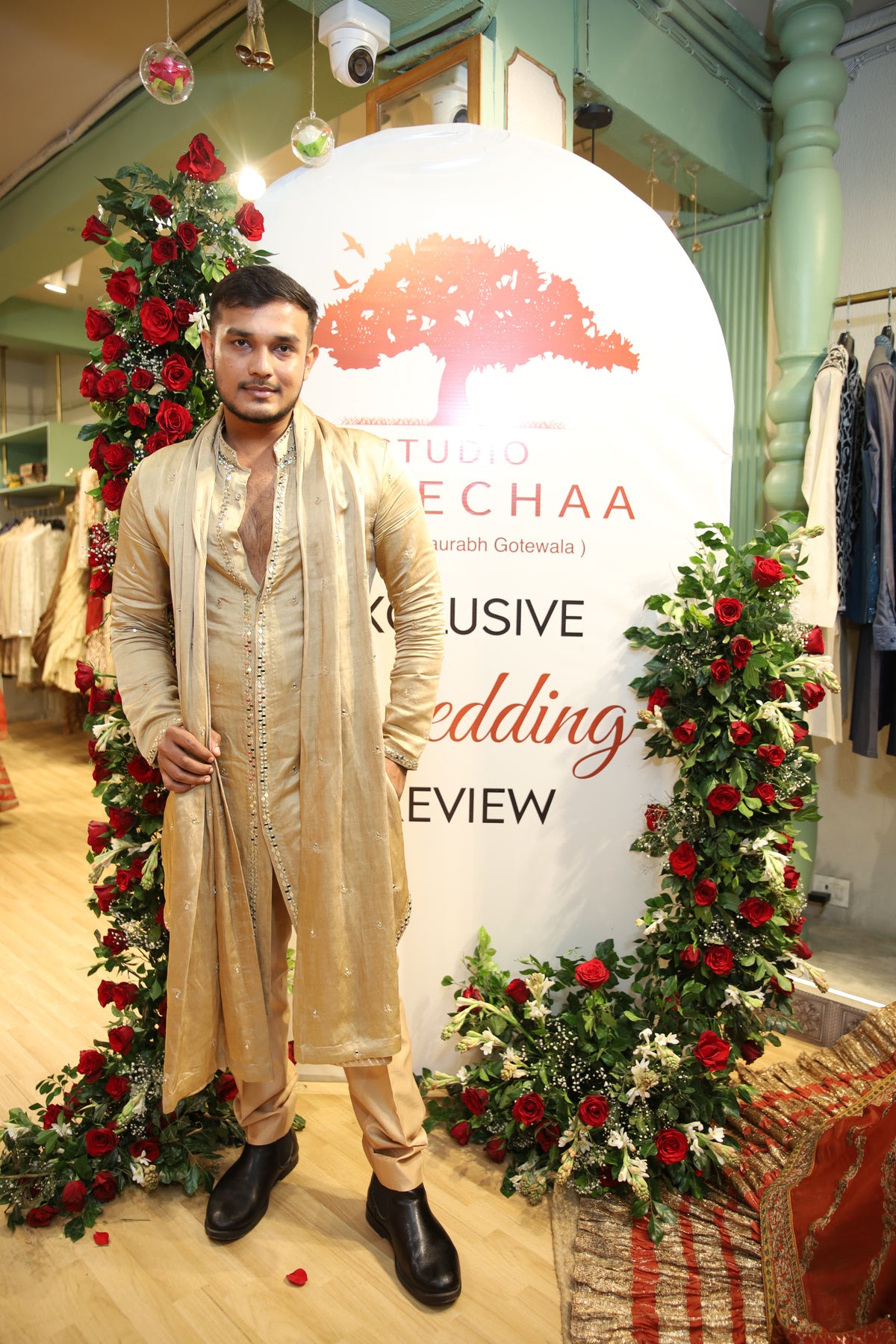 Devan Pandey In Vivaan Kurta Pant Stole Set