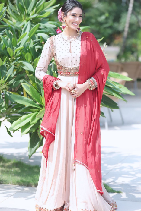 Sana Makbul In Charvi Snow White Pink Anarkali Set