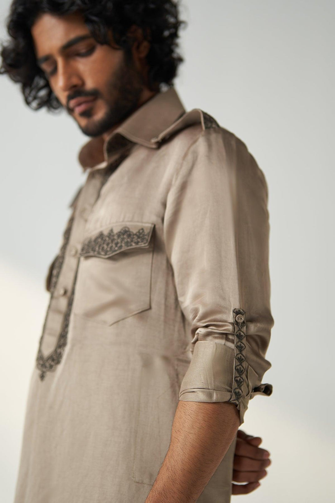 PARV PATHANI SET - Studio Bagechaa