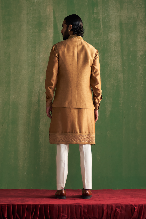 ADVAIT MUSTARD BUNDI SET