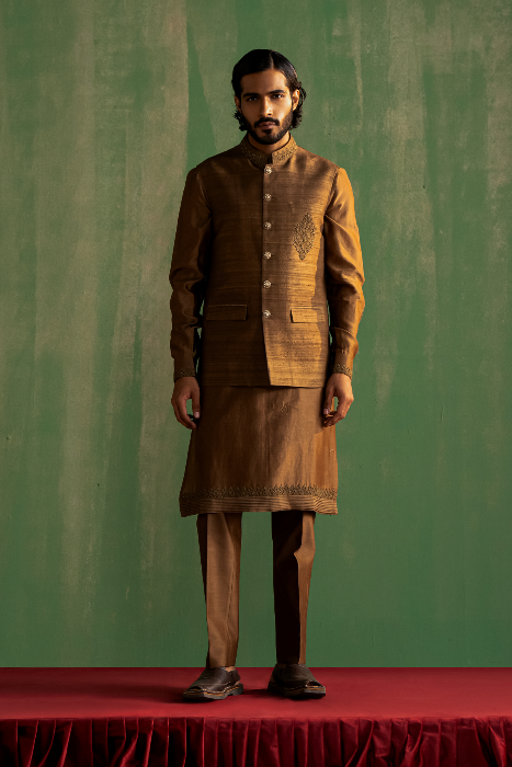 TANMAY BROWN BUNDI SET